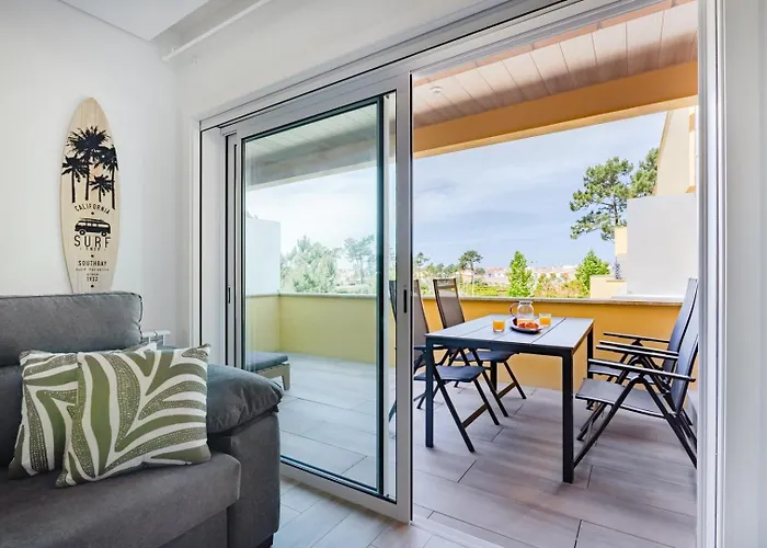 Апартаменты The Pine Flat With Pool @ Furadouro *