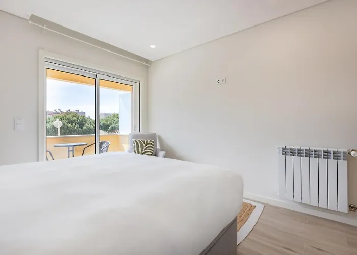 The Pine Flat With Pool @ Furadouro