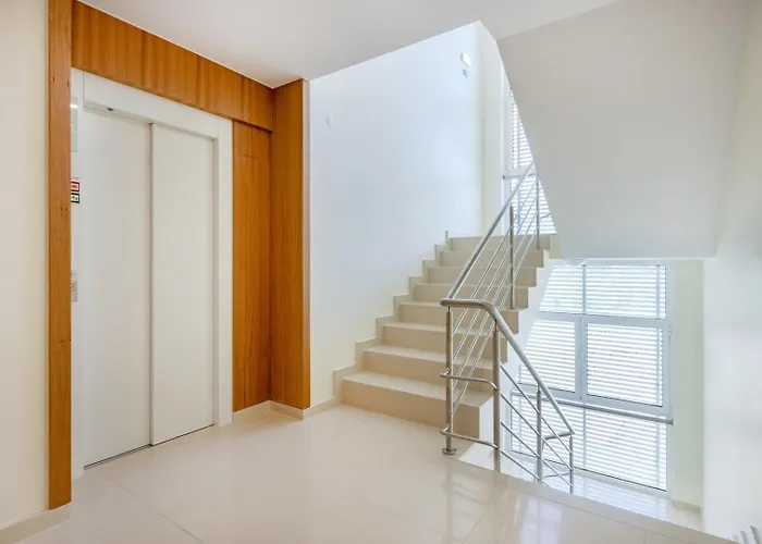 The Pine Flat With Pool @ Furadouro *