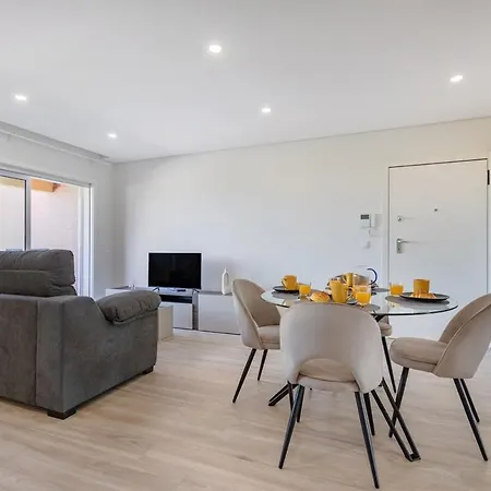 Apartamento The Pine Flat With Pool @ Furadouro