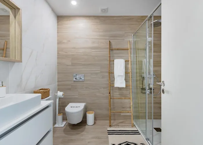 The Pine Flat With Pool @ Furadouro Daire *