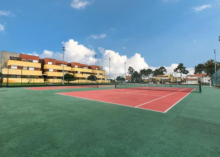 The Pine Flat With Pool @ Furadouro Daire *