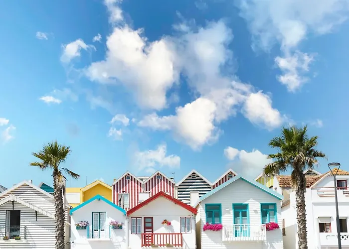 The Pine Flat With Pool @ Furadouro Daire *